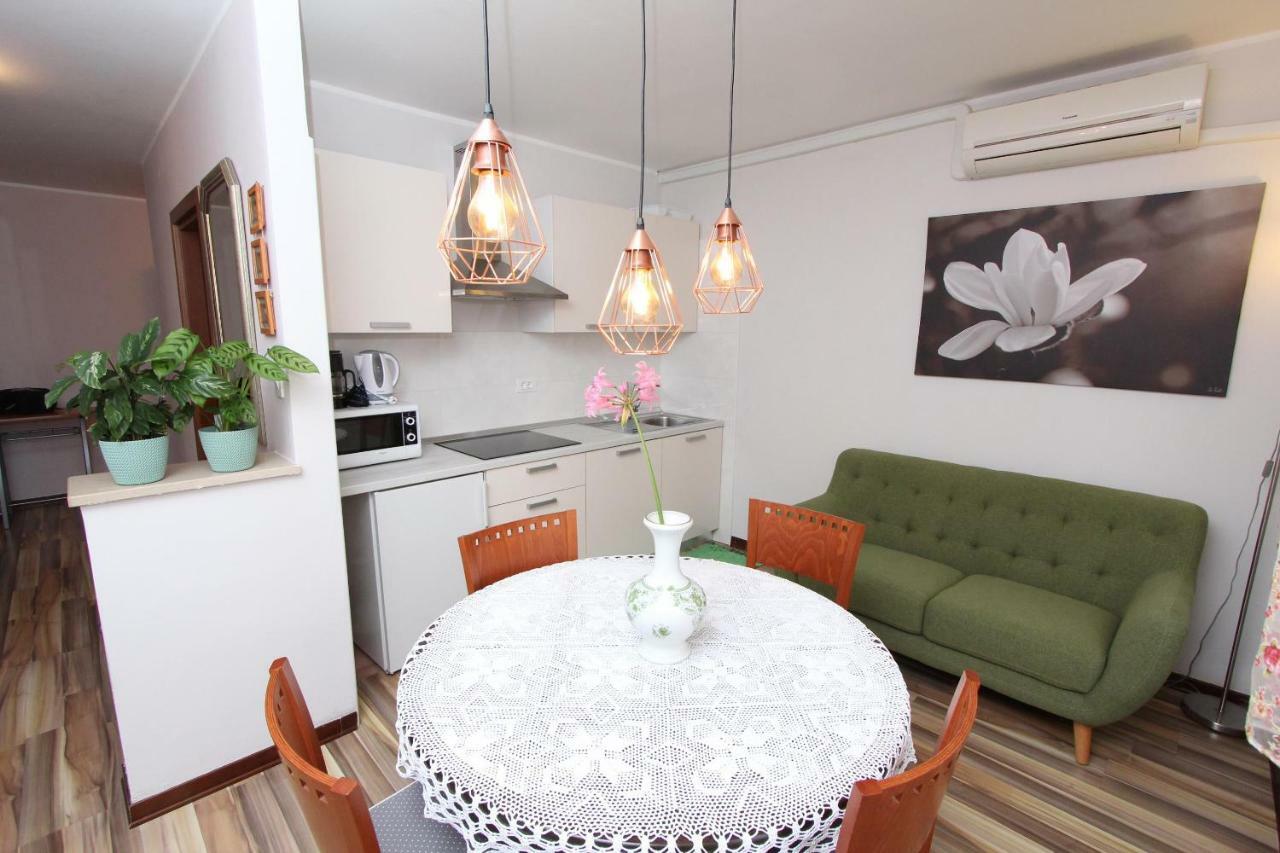 Apartments El Corsaro Ровин Екстериор снимка