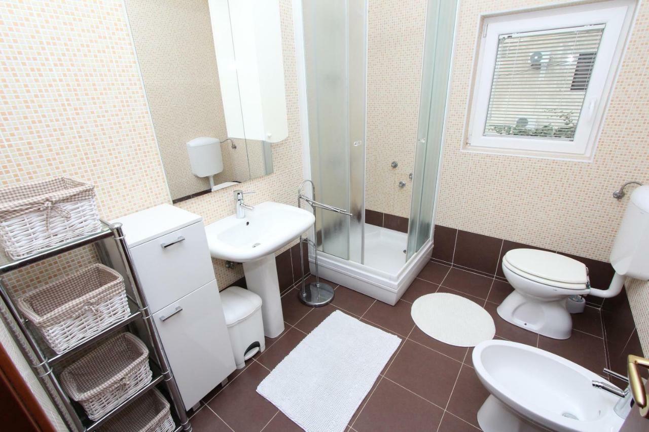 Apartments El Corsaro Ровин Екстериор снимка